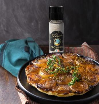 tarte à l'oignon et au basilic